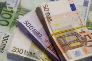 В ЄС хочуть заборонити готівкові розрахунки на суму понад 10 тисяч євро