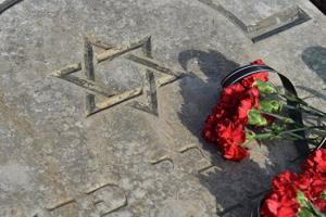 Сегодня впервые отмечается День памяти украинцев, спасавших евреев во время Второй мировой войны