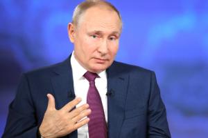 "Все вирішується у Вашингтоні": Путін заявив, що не бачить сенсу у зустрічі з Зеленським