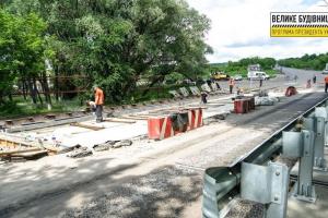 На Луганщині завершується ремонт мосту через річку Біленька у Гірському (фото)