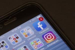Facebook планує запустити сервіс поштових розсилок Bulletin