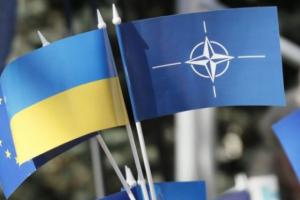 Україна поки не може стати членом ЄС і НАТО, - кандидати в канцлери Німеччини