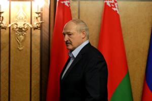 Россия поставит в Беларусь вооружение, - Лукашенко