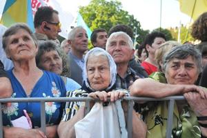 Адресна допомога пенсіонерам: українцям віком від 70 років готують "сюрприз"