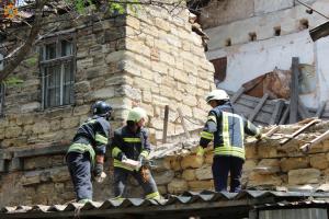 День разрушений в Одессе: произошли обвалы в двух зданиях, есть жертва