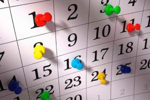 Кабмин планирует перенести рабочие дни в 2022 году: когда будут длинные выходные