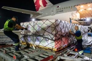 Україна отримала від США 2 мільйони доз вакцини Moderna