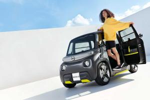 Немецкий бренд Opel презентовал новый электромобиль, которым можно управлять без прав