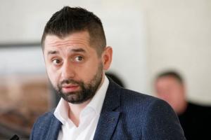 Голова фракції "Слуга народу" Арахамія виступив у якості діджея в Скадовську