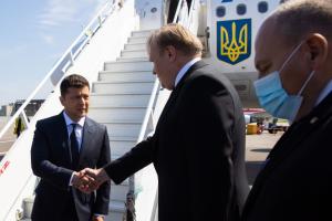 Зеленский долетел до Кишинева и принял участие в торжествах по случаю Дня независимости Молдовы