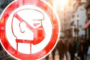 Невозможно получить даже справку: На Одесчине перестали пускать в горсовет не вакцинированных от COVID-19 граждан