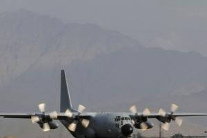 Самолет Италии попал под обстрел во время взлета в аэропорту Кабула