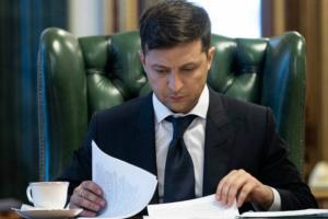 Зеленський підписав закон про реструктуризацію "газових" боргів тепловиків