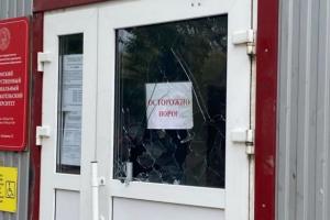 Напуганные люди выпрыгивали из окон: В Перми неизвестный открыл стрельбу в университете (видео)