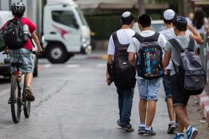 Израильских школьников заставят сдавать тест на коронавирус после каникул