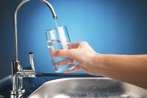 Где на Луганщине самая грязная водопроводная вода: данные исследований за I полугодие 2021 года