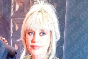 "Аллочка красотка": 72-летняя Пугачева кардинально сменила имидж