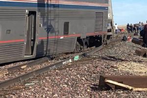 При аварии поезда в США погибли 3 человека и 50 пострадали