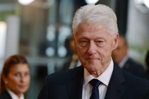 Билла Клинтона выписали из больницы