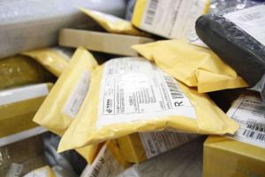 Отримати посилку з AliExpress стане складніше: українцям приготували законодавчий "сюрприз"