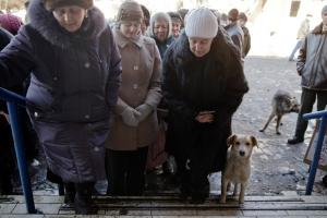 Стало відомо, що буде з картами "Ощадбанку" для жителів ОРДЛО