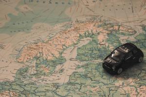 10 стран ЕС сохранили возможности для путешествий украинцев, - Кулеба