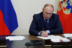 Путін підписав указ про гуманітарну підтримку населення ОРДЛО