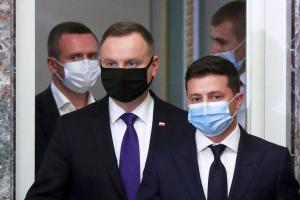 Зеленский провел телефонный разговор с Президентом Польши Дудой