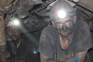 Шахтарям Донеччини та Луганщини заборгували майже 1,3 мільярда гривень
