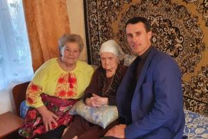 Долгожитель: Украинка отпраздновала свой 107-й день рождения