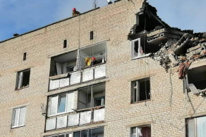 На Николаевщине взрывом разрушена часть пятиэтажки: фото