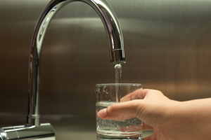 Водный кризис: Украине грозит дефицит чистой питьевой воды к 2050 году