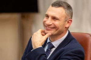 Мер з майбутнього: Кличко привітав киян з 2222 роком (відео)