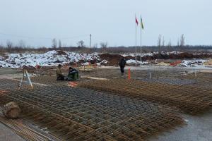 На КПВВ "Золоте" на Луганщині будують сервісну зону