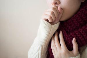 Штам "Омікрон" вже в Україні: названо симптоми, на які слід звертати увагу
