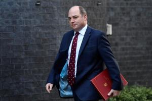 Министр обороны Великобритании считает маловероятной отправку военных в Украину