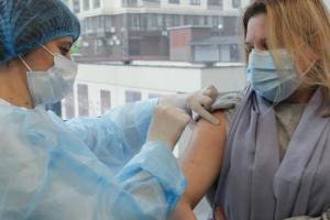 Обов'язкова вакцинація від COVID-19: МОЗ розширило список професій
