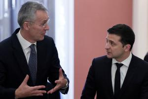 Зеленский поговорил по телефону с генсеком НАТО Столтенбергом