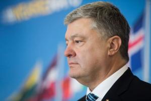 У Жулянах приземлився літак з Петром Порошенком: що відомо