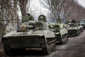 Оккупанты разместили 275 единиц военной техники вне линий отвода на Донбассе