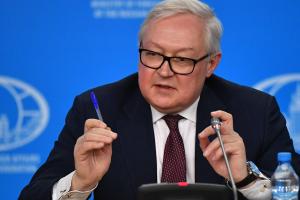 Російський переговорник у Женеві заявив, що НАТО "треба збирати манатки"