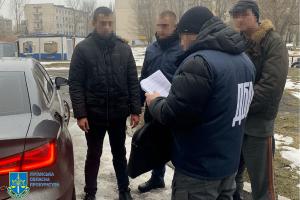 На Луганщине патрульный полицейский торговал амфетамином вместе с сообщником