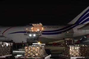 В Україну прибув третій літак зі зброєю із США