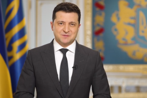 Получившим бустерную дозу вакцины прибавят еще 500 гривен к "ковидной тысяче": заявление Зеленского