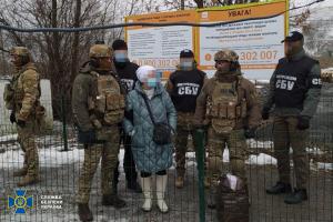 СБУ затримала завербовану окупантами шпигунку, яка збирала дані про українські війська на Донбасі