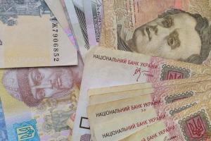 Шмыгаль анонсировал повышение пенсий для некоторых украинцев: кому и сколько добавят