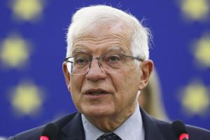 Євросоюз не закриватиме свої диппредставництва у Києві, - Боррель