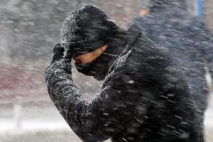 В Україну прийде рвучкий вітер, частину областей накриють сильні опади