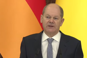 Шольц заявил, что вопрос членства Украины в НАТО не стоит на повестке дня