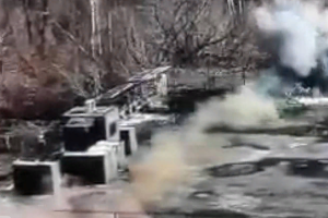 Луганщина под огнем: жители Счастья и Врубовки находятся в бомбоубежищах, повреждены коммуникации